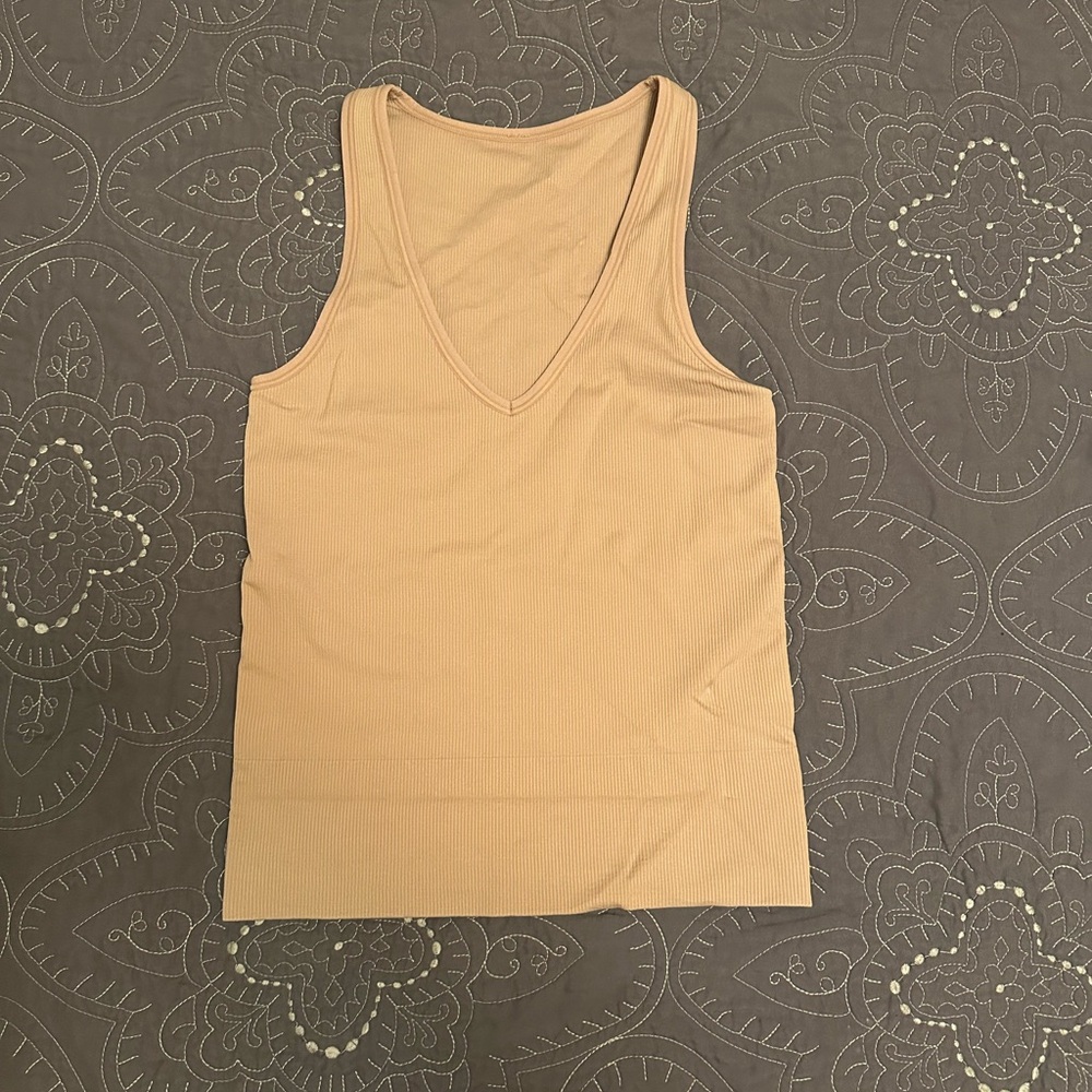 NWOT Athleta Women's Tan Ribbed Tank